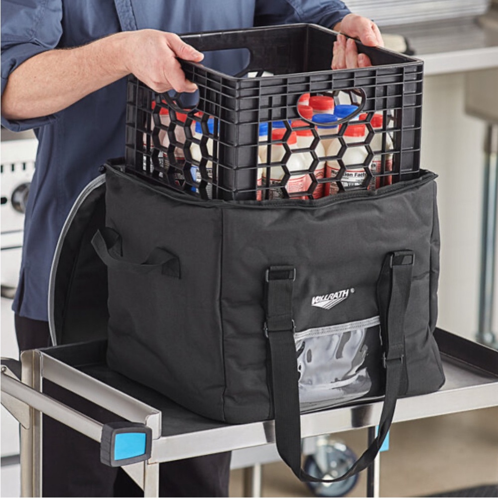Vollrath VMDB100 1-Series Insulated Milk Crate / Meal Delivery Bag